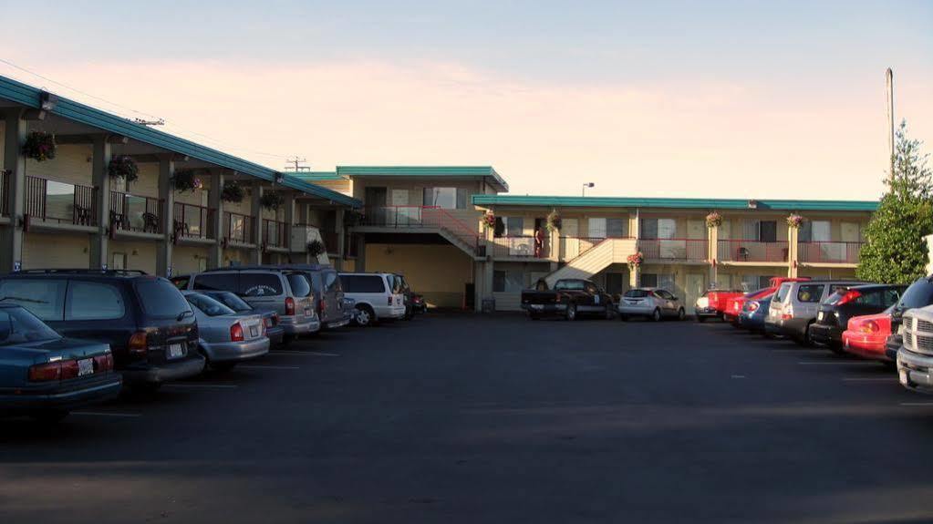 Town Centre Inn Campbell River Exterior foto